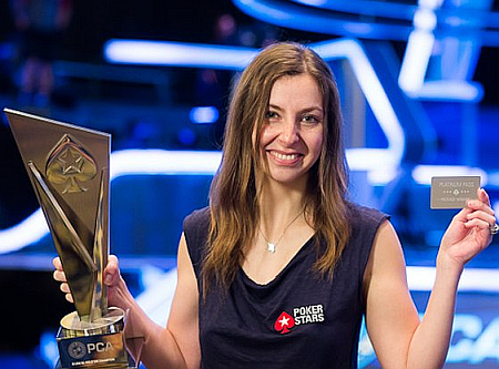 Maria Konnikova是如何在10个月内成为扑克冠军的？