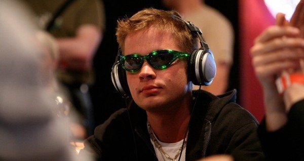 芬兰牌手Miikka Anttonen告别扑克圈（下）