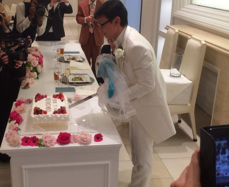 日本公务员与二次元角色初音未来举行婚礼 近藤显彦与初音结婚