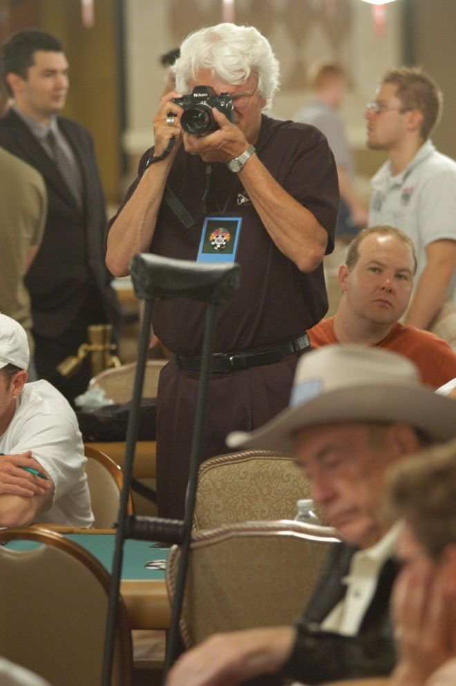 赛场中的另一种存在：WSOP首位御用摄影师Ulvis Alberts眼中的扑克历程（下）