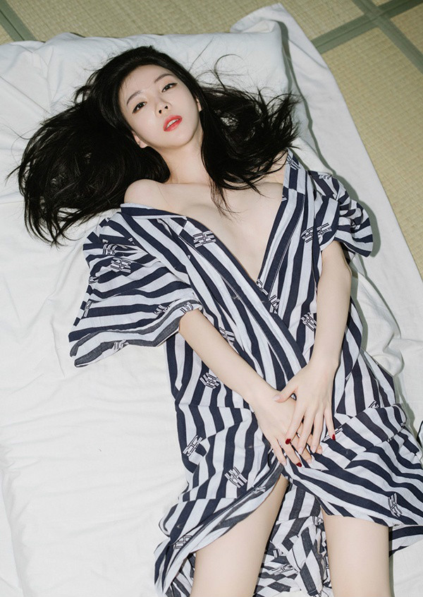 女人下面图片,不要内裤 韩国模特Bebe Kim浴衣诱惑让人想入非非